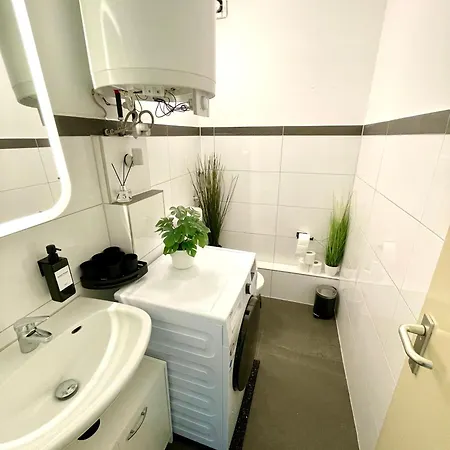 Street View - 2sz - 1wc - 1du - 1kue Karlsruhe