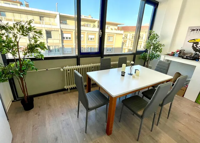 Appartement Street View - 2sz - 1wc - 1du - 1kue *